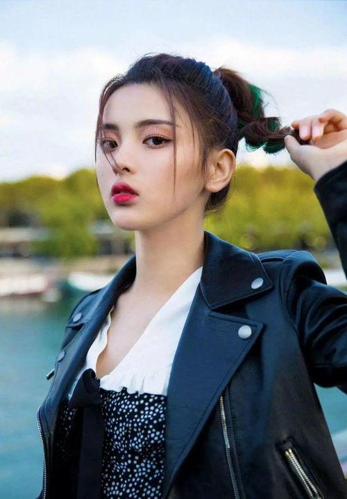 吃瓜娱乐圈杨超越微博,娱乐圈真性情女星的成长与蜕变